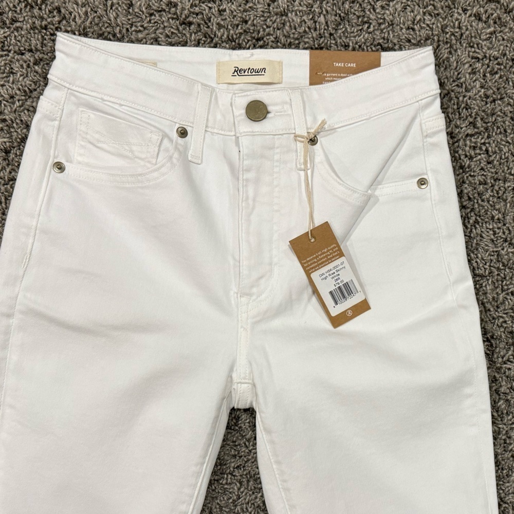 NWT Revtown white high rise skinny jeans, size 26 - Picture 3 of 6